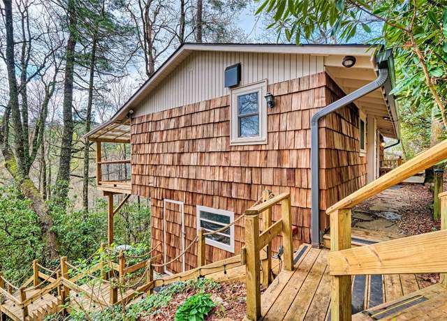 Property at 205 Chowan Dr, Highlands, NC 28741, 2 beds, 2 baths