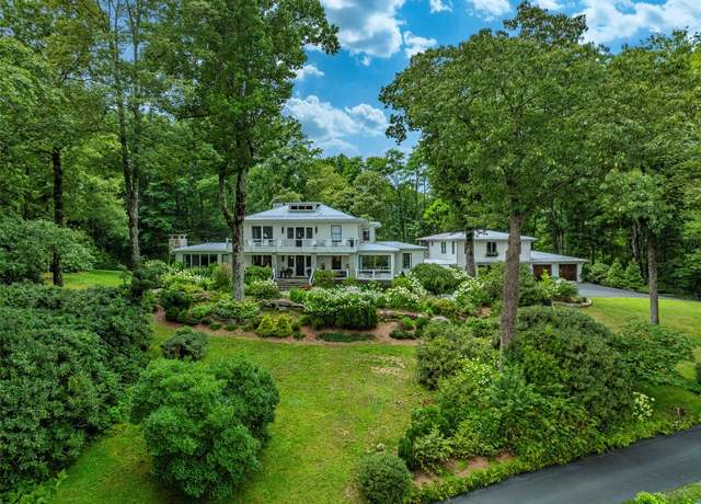 Property at 267 Satulah Rd, Highlands, NC 28741, 4 beds, 5 baths