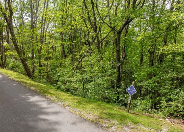 Property at 27 Receptive Dr, Glenville, NC 28736