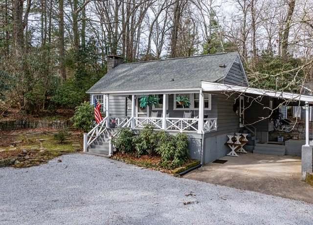 Property at 48 Holt Knob Rd, Highlands, NC 28741, 2 beds, 2 baths