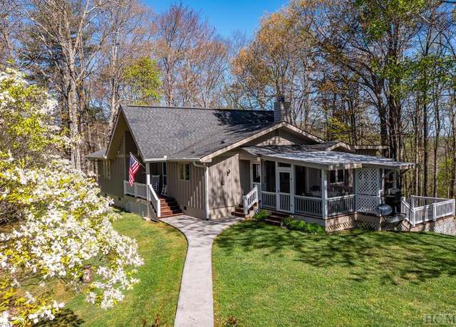 Property at 384 Kettle Creek Rd, Cashiers, NC 28717, 3 beds, 3.5 baths