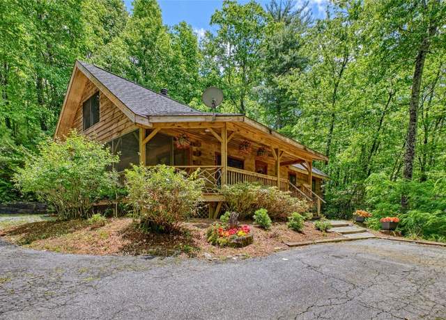 Property at 142 Golden Mist Ct, Sapphire, NC 28774, 3 beds, 2.5 baths
