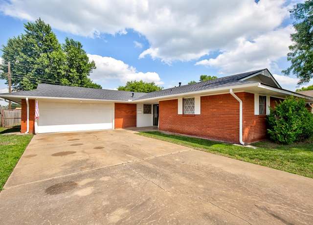 Property at 1513 Kaw St, Enid, OK 73703, 3 beds, 2 baths