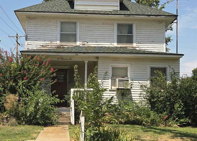 Property at 2002 E Elm Ave, Enid, OK 73701, 4 beds, 1.5 baths