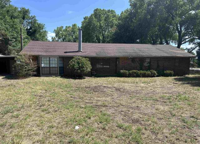 Property at 1221 W Main, Watonga, OK 73772, 3 beds, 2 baths