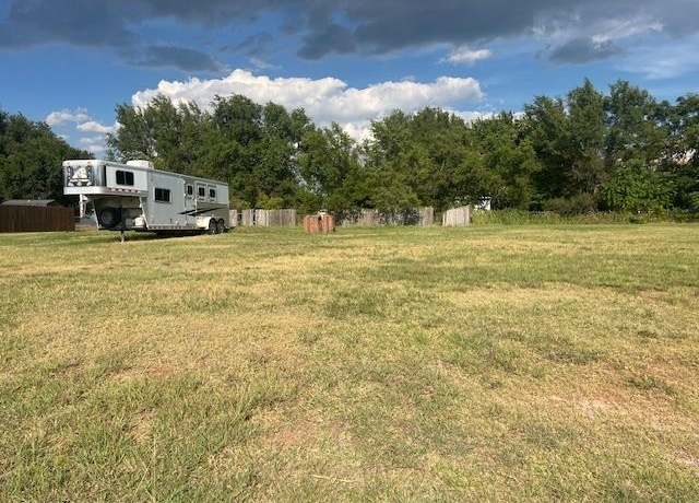 Property at 12 Brookhaven, Woodward, OK 73801