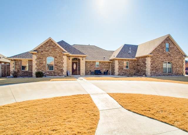 Property at 4621 Daybreak Ln, Enid, OK 73703, 4 beds, 2.5 baths