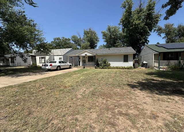 Property at 2622 W Cherokee Ave, Enid, OK 73703, 3 beds, 2 baths