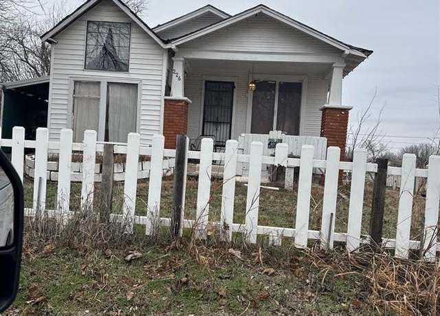 Property at 226 E York Ave, Enid, OK 73701, 2 beds, 1 bath