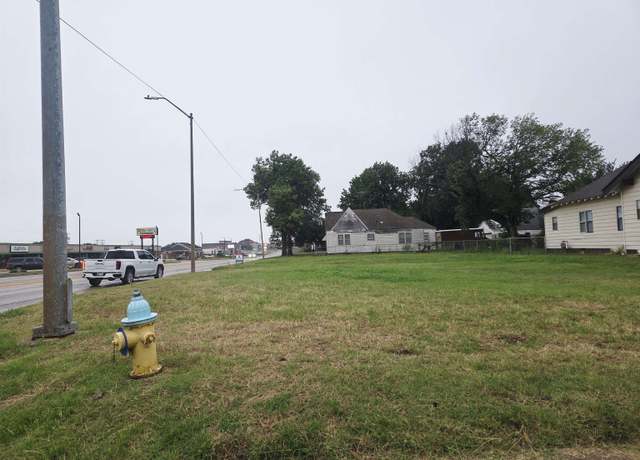 Property at 1910 W Garriott, Enid, OK 73703