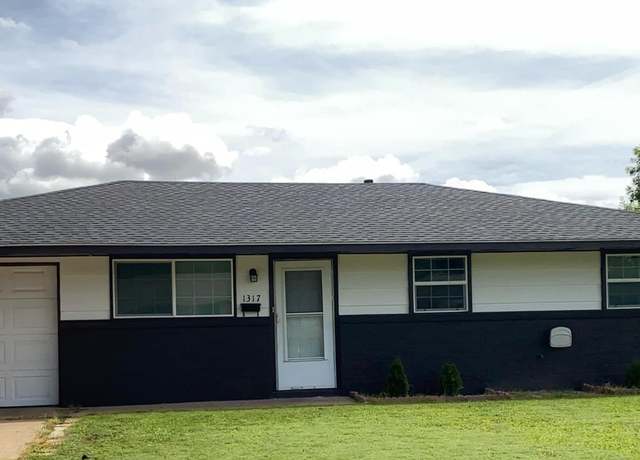 Property at 1317 N 18th St, Enid, OK 73701, 3 beds, 1 bath