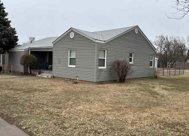 Property at 1822 9th St, Woodward, OK 73801, 2 beds, 1 bath