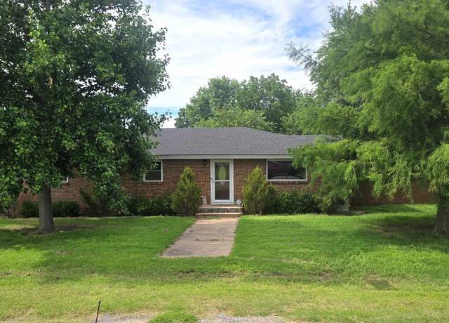 Property at 622 Chestnut St, Jet, OK 73749, 3 beds, 1 bath