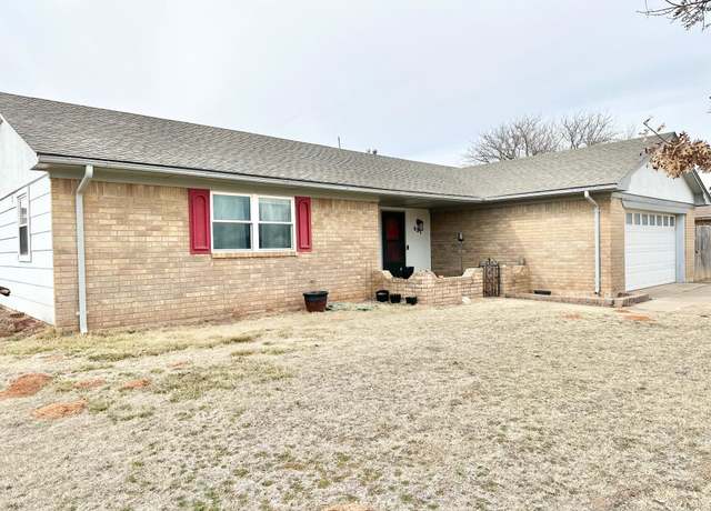 Property at 621 37th St, Wooward, OK 73801, 3 beds, 2 baths