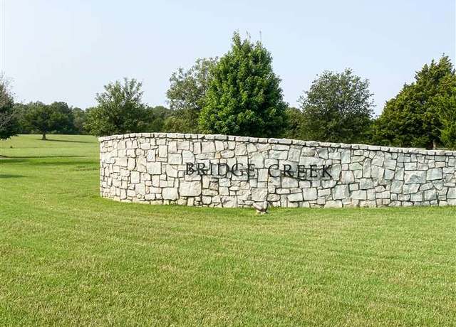 Property at 10 Elm Bridge Ln, Enid, OK 73703