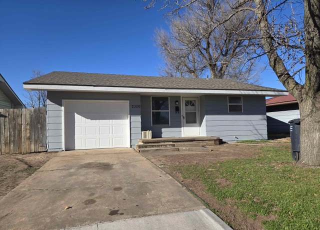 Property at 2306 E Locust Ave, Enid, OK 73701, 3 beds, 2 baths