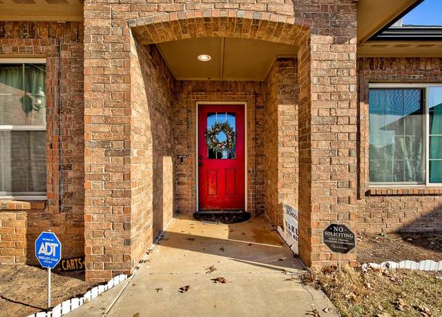 Property at 4428 Sandhill Dr, Enid, OK 73703, 3 beds, 2 baths