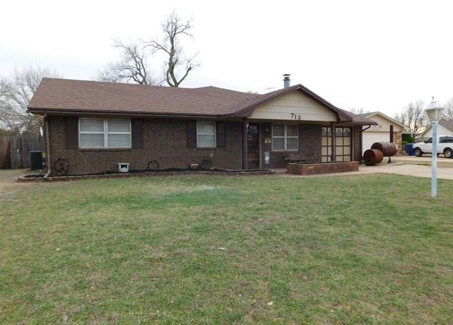 Property at 713 Choctaw Dr, Enid, OK 73701, 4 beds, 2 baths
