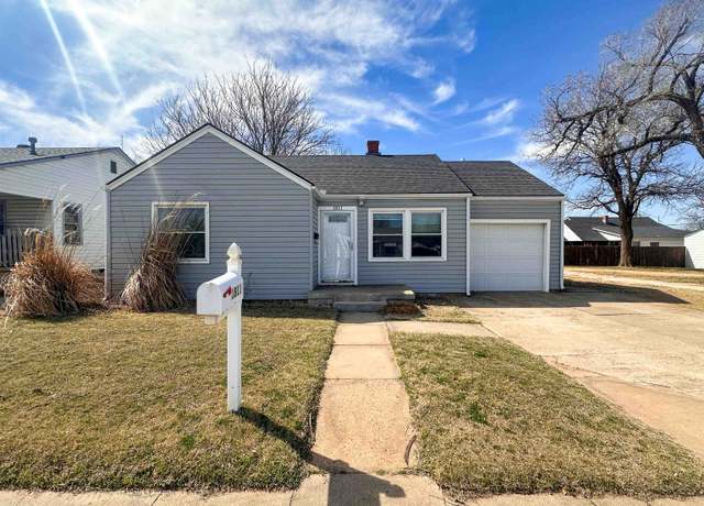 Property at 1811 9th St, Woodward, OK 73801, 2 beds, 1 bath