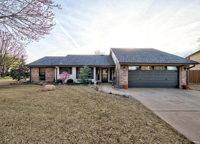 Property at 2913 Frankin Dr, Enid, OK 73703, 3 beds, 2 baths
