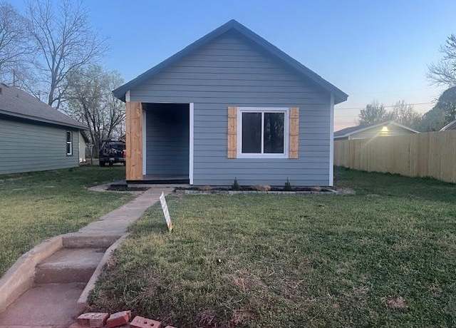 Property at 221 E Cherry Ave, Enid, OK 73701, 2 beds, 1 bath