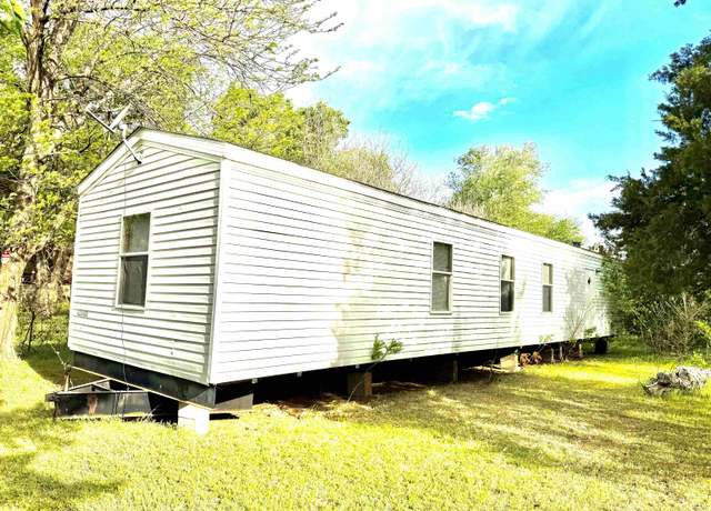 Property at 220 And 222 E Santa Fe Ave, Woodward, OK 73801, 3 beds, 1 bath