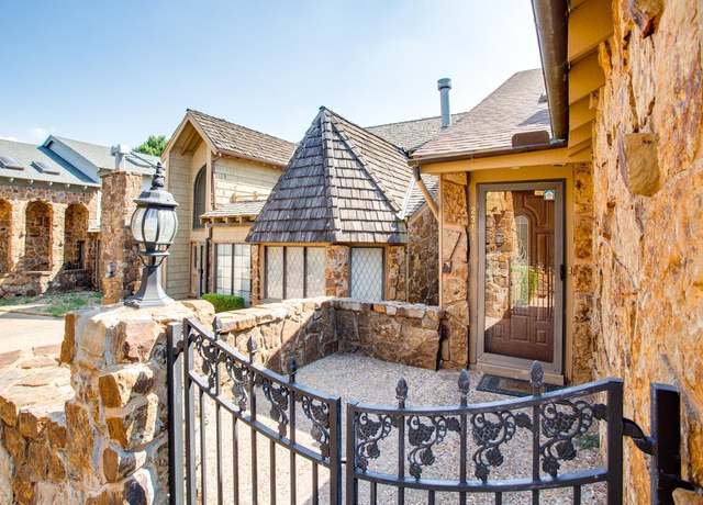 Property at 2311 Homestead Rd, Enid, OK 73703, 2 beds, 2 baths