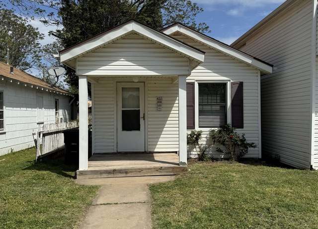 Property at 422 E Walnut Ave, Enid, OK 73701, 6 beds, 3 baths