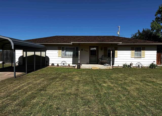 Property at 1104 Avenue B, Beaver, OK 73932, 3 beds, 2 baths