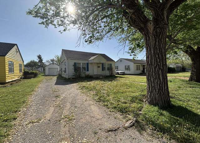Property at 1621 S Monroe St, Enid, OK 73701, 2 beds, 1 bath