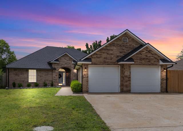Property at 917 Picketwire Cir, Enid, OK 73703, 3 beds, 2 baths