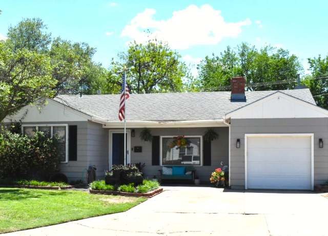 Property at 2309 W Maple Ave, Enid, OK 73703, 3 beds, 2 baths