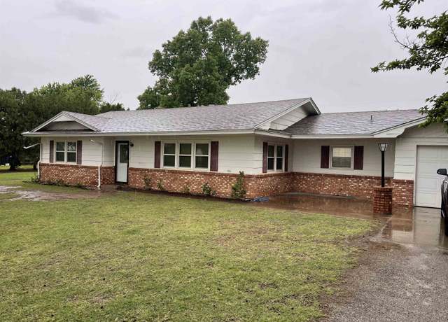 Property at 2010 S Imo Rd, Enid, OK 73703, 2 beds, 2 baths