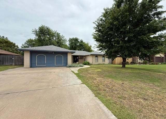Property at 2837 Sunnybrook Ln, Enid, OK 73703, 3 beds, 2 baths