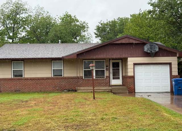 Property at 1210 N 16th St, Enid, OK 73701, 3 beds, 1 bath