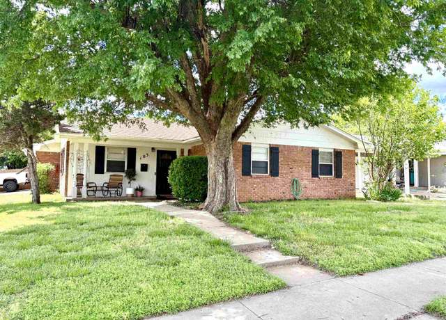 Property at 103 Spruce Dr, Woodward, OK 73801, 3 beds, 1.5 baths