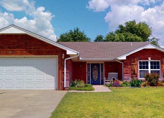 Property at 4842 Granville Ln, Woodward, OK 73801, 3 beds, 2 baths
