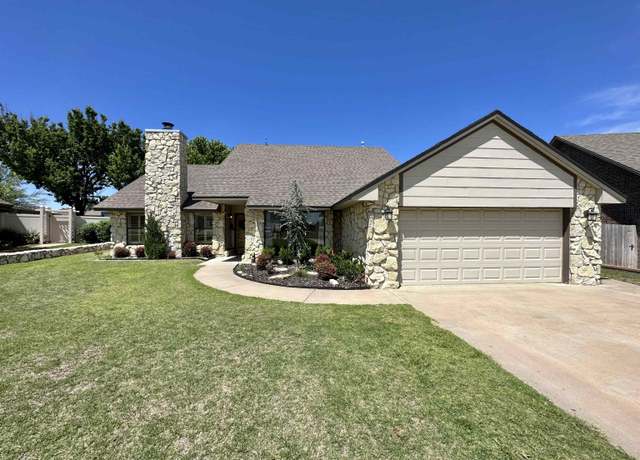 Property at 3620 Willow West Dr, Woodward, OK 73801, 3 beds, 2.5 baths