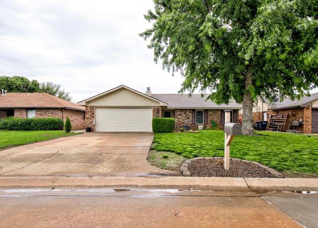 Property at 117 N Greenleaf Dr, Enid, OK 73703, 3 beds, 2 baths
