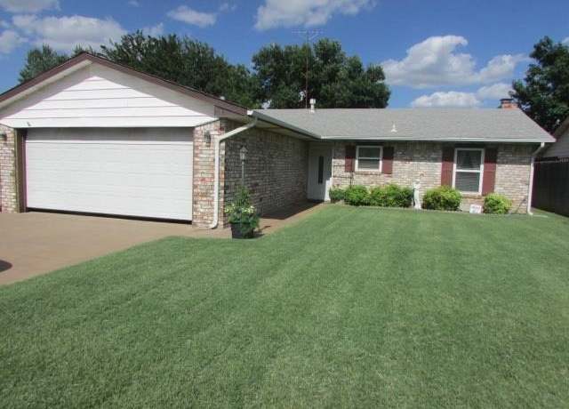 Property at 213 S Rimrock Rd, Enid, OK 73703, 3 beds, 2 baths