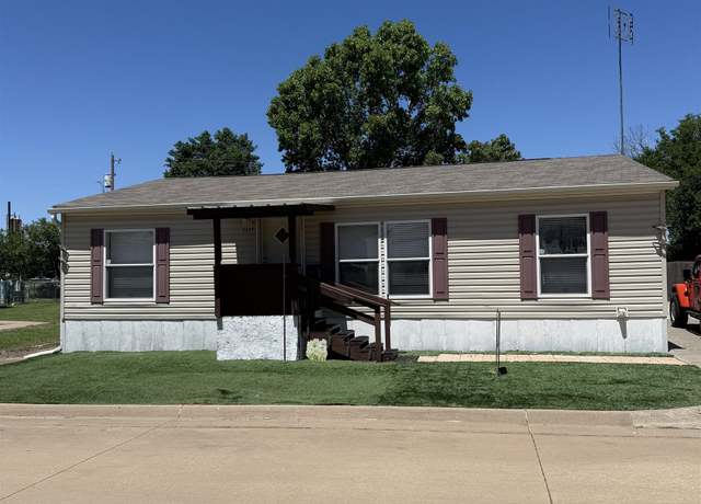 Property at 2204 Sherry Lee Ave, Enid, OK 73703, 3 beds, 2 baths
