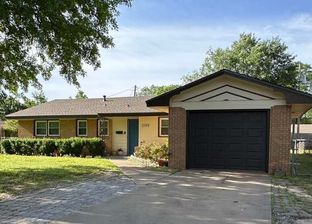 Property at 1309 Ponca Ave, Enid, OK 73703, 2 beds, 1.5 baths