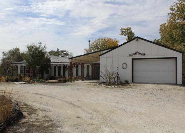Property at 45213 S County Road 215, Mooreland, OK 73852