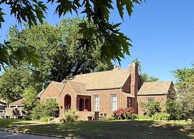 Property at 1501 W Maine St, Enid, OK 73703, 3 beds, 1 bath