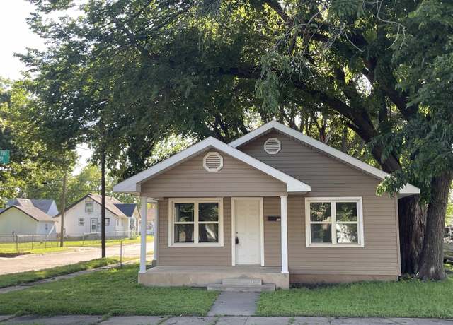 Property at 702 N Davis St, Enid, OK 73701, 2 beds, 1 bath