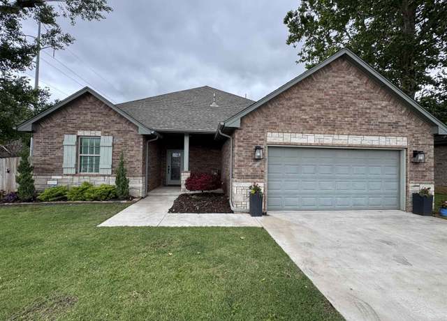 Property at 4618 Rush Spgs, Enid, OK 73701, 3 beds, 2 baths