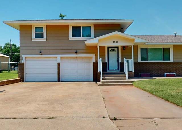 Property at 1815 11th St, Woodward, OK 73801, 3 beds, 1.5 baths