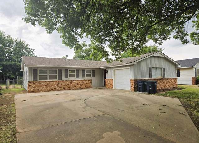 Property at 1814 S Johnson St, Enid, OK 73703, 3 beds, 1.5 baths