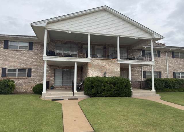 Property at 2312 Indian Dr, Enid, OK 73703, 2 beds, 2 baths