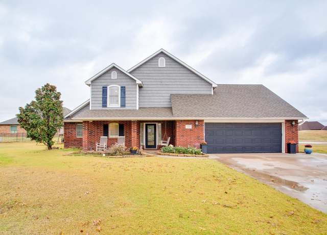 Property at 1106 Dalton Ct, Enid, OK 73703, 4 beds, 2.5 baths